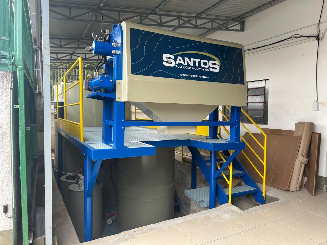 Side view of the press